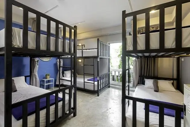 6 Bed Mixed Dorm