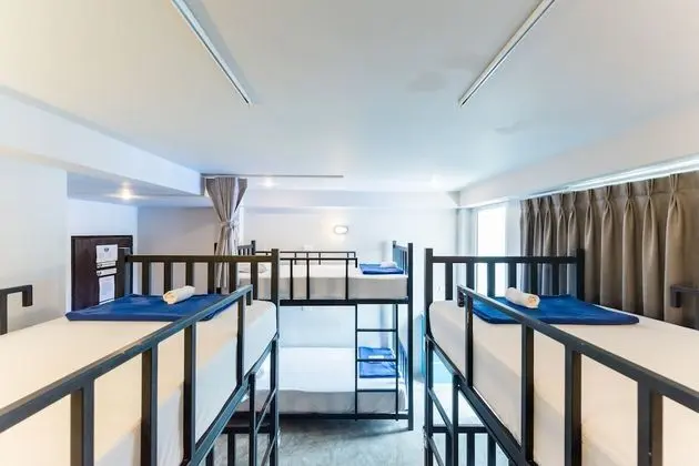 6 Bed Mixed Dorm