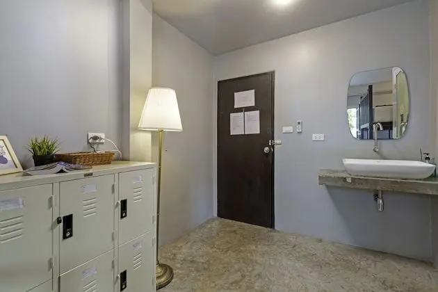 6 Bed Mixed Dorm
