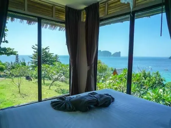 Grand Sea View