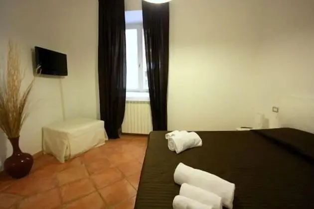 Stüdyo, Zemin Kat