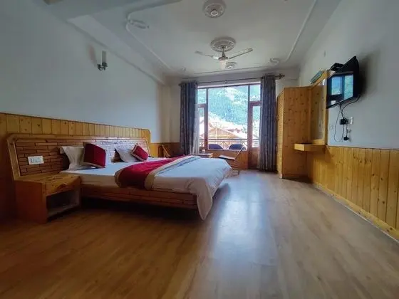 Deluxe Room with Balcony
