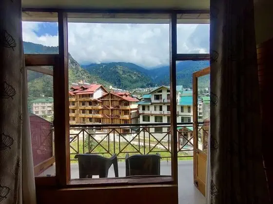 Deluxe Room with Balcony