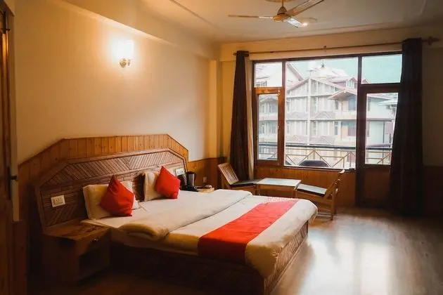 Deluxe Room with Balcony & Attic Floor