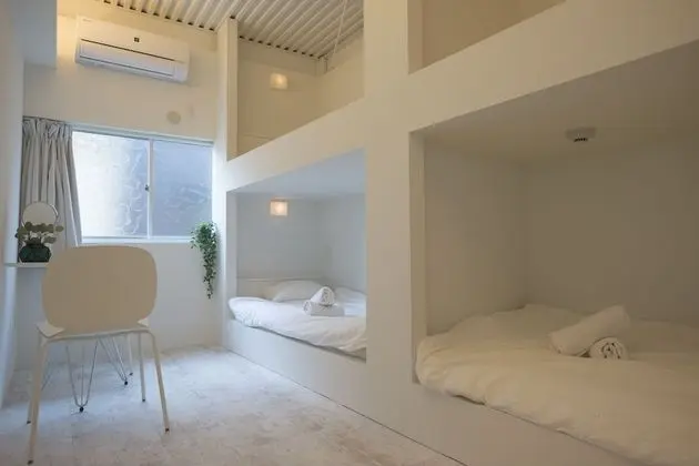 Ortak Ranzalı Oda, Sadece kadınlar için
