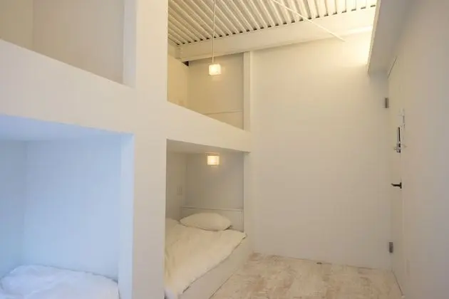 Ortak Ranzalı Oda, Sadece kadınlar için