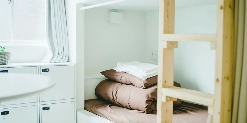Ortak Ranzalı Oda, Sadece kadınlar için