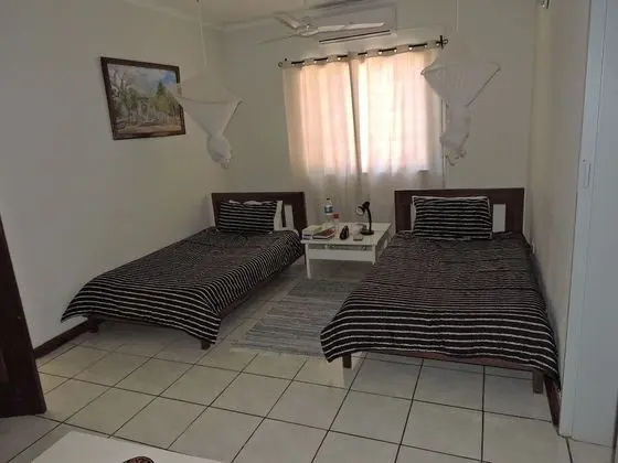 Basic Kır Evi, 2 Tek Kişilik Yatak, Havuz Kullanımı