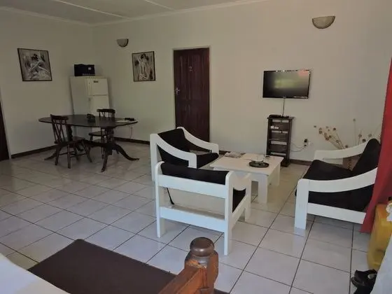 Basic Kır Evi, 2 Tek Kişilik Yatak, Havuz Kullanımı
