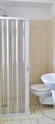 Basic Tek Büyük veya İki Ayrı Yataklı Oda