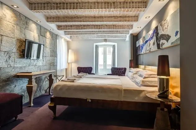 King Suite with Balcony