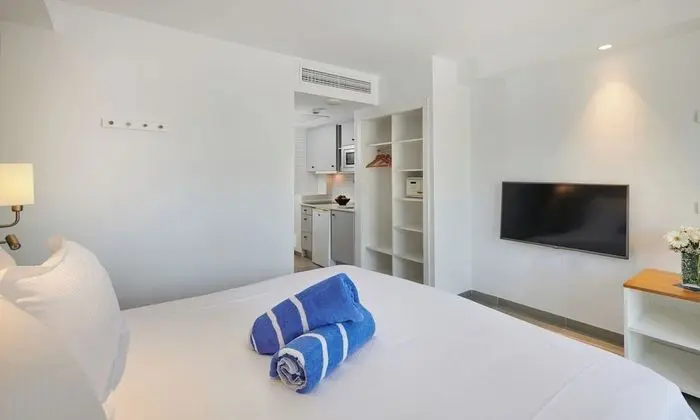 Stüdyo (1 Adult)