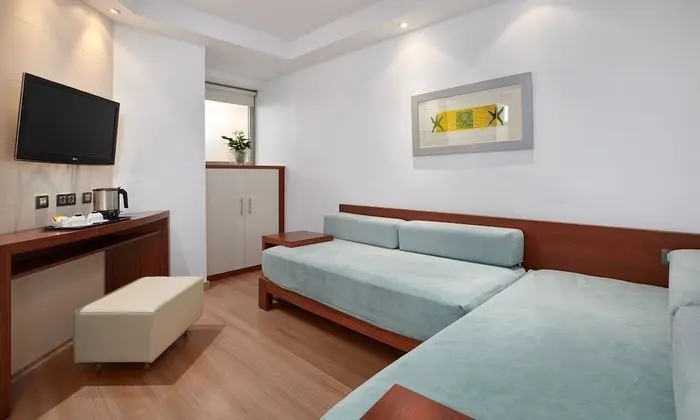 Junior Süit, Deniz Manzaralı (2 adults + 1 child)
