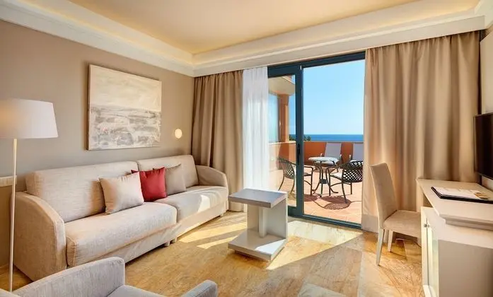 Süit, Balkon (2 adults + 1 child)