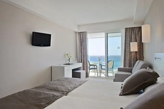 Junior Tek Büyük Yataklı Oda, Balkon, Deniz Manzaralı