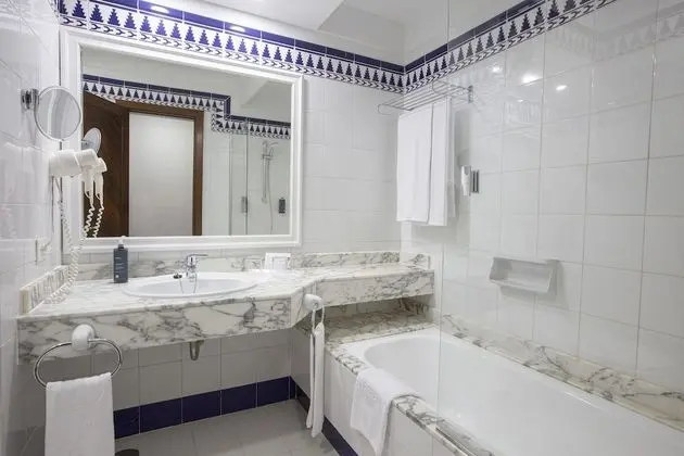 Tek Büyük Yataklı Oda, Balkon