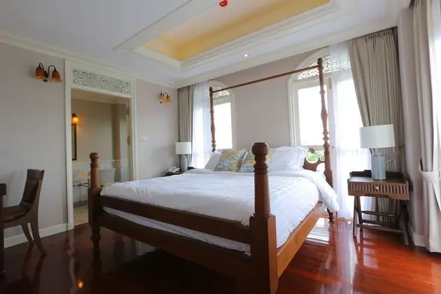 Deluxe Room (Double Bed)