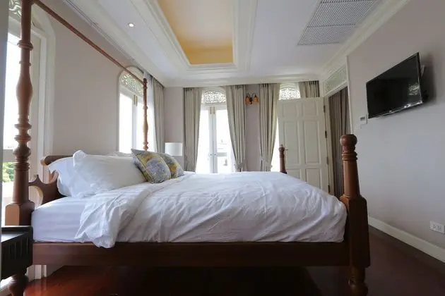 Deluxe Room (Double Bed)