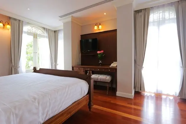 Hiranyakul Room (1+1 Bedroom Suite River View)