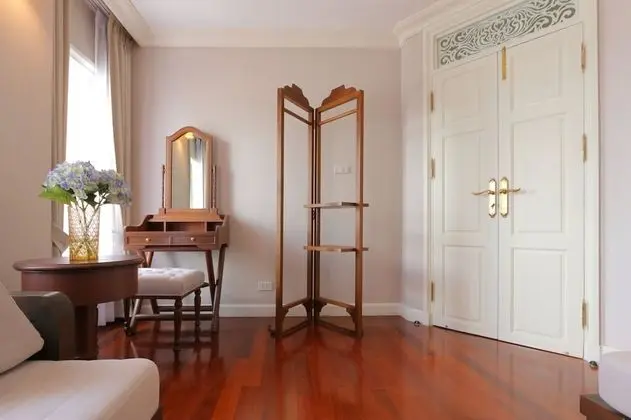 Hiranyakul Room (1+1 Bedroom Suite River View)