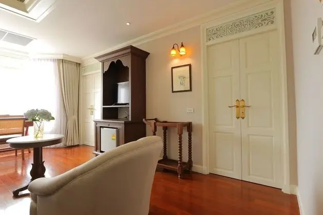 Hiranyakul Suite (2-Bedroom Suite River View)