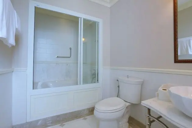 Hiranyakul Suite (2-Bedroom Suite River View)