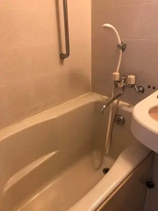 Tek Büyük Yataklı Oda, Sigara İçilebilir
