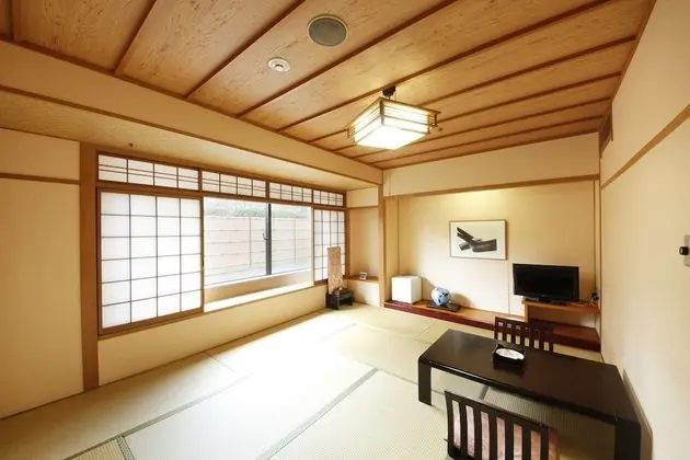 Traditional Oda, Sigara İçilmez (Standard, Japanese-Style)