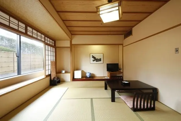 Traditional Oda, Sigara İçilmez (Standard, Japanese-Style)