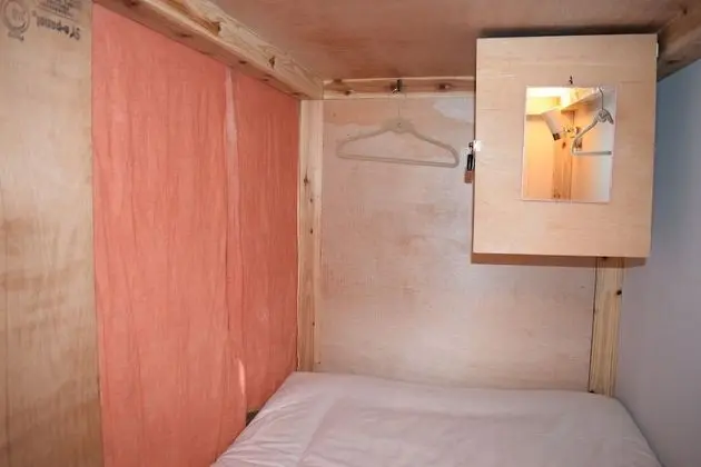 Ortak Ranzalı Oda, Sadece kadınlar için