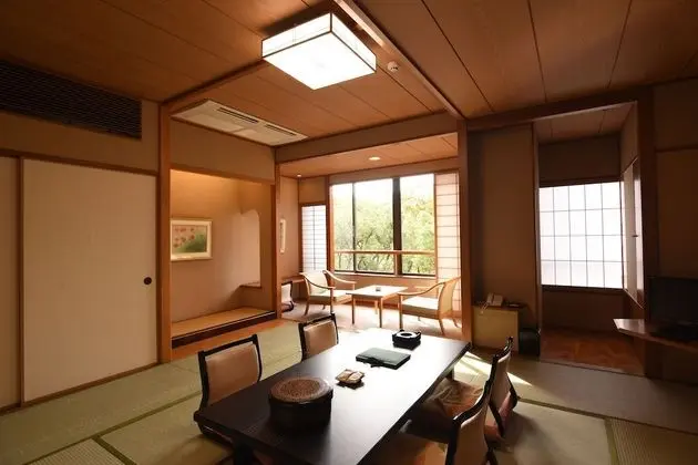 Traditional Oda (Japanese Style, Run of House)