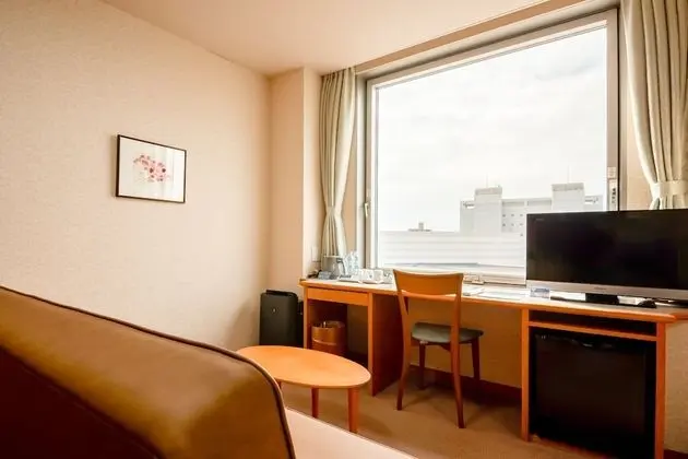 İki Ayrı Yataklı Oda, Sigara İçilebilir