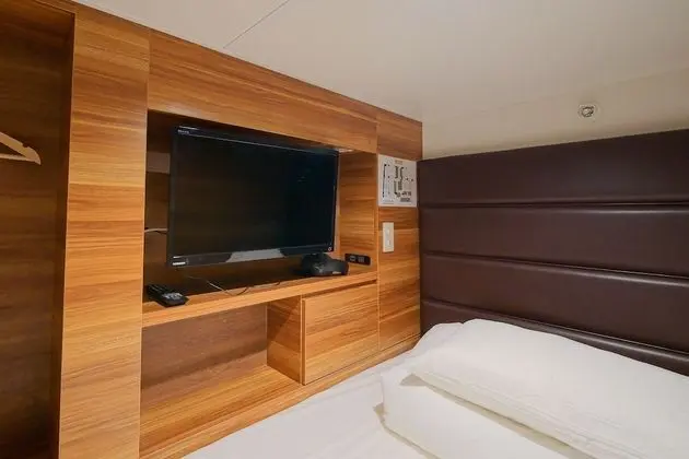 Standard Oda (Men only, Capsule, Upper Bed)
