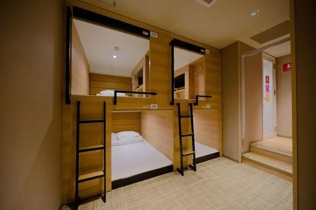 Standard Oda (Men only, Capsule, Upper Bed)