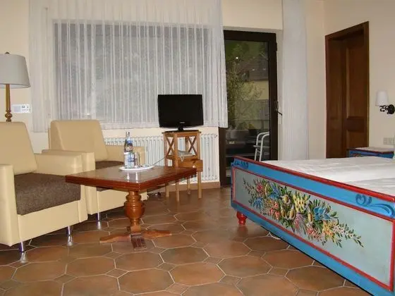 Tek Büyük Yataklı Oda, Balkon