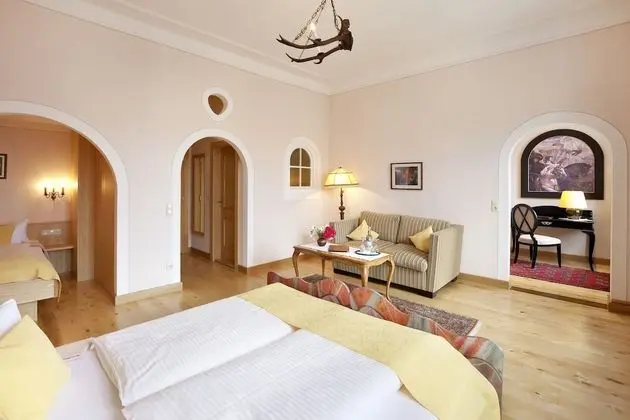 Quad Room