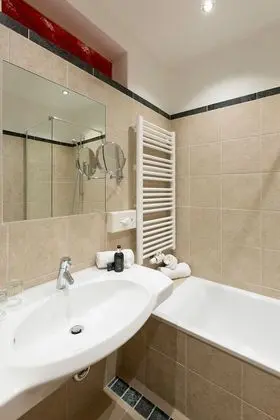 Quad Room