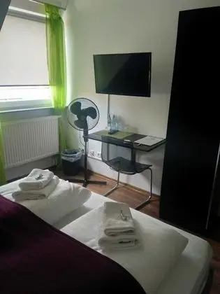 Economy Tek Büyük Yataklı Oda, 1 Büyük (Queen) Boy Yatak, Sigara İçilmez