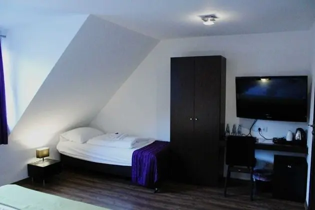 Economy Üç Kişilik Oda, 3 Tek Kişilik Yatak, Sigara İçilmez