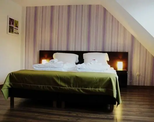 Economy Üç Kişilik Oda, 3 Tek Kişilik Yatak, Sigara İçilmez