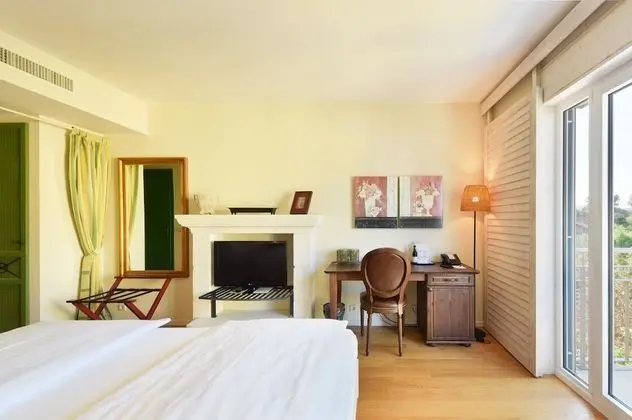 Comfort Büyük Yataklı Tek Kişilik Oda