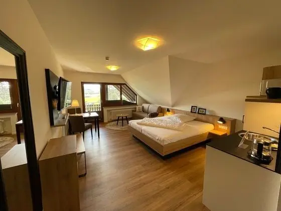 Comfort Tek Büyük Yataklı Oda