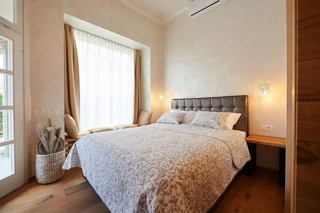 Üç Kişilik Oda, Balkon