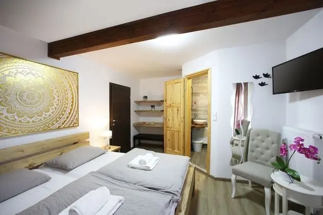Tek Büyük Yataklı Oda, Balkon