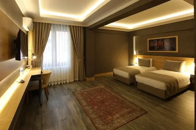 Deluxe Tek Büyük Yataklı Oda
