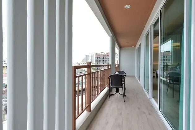 King Suite with Sea View