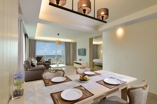 King Suite with Sea View
