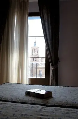 Economy Tek Büyük Yataklı Oda