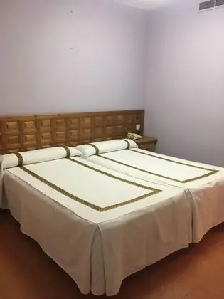 Tek Büyük Yataklı Oda, 2 Tek Kişilik Yatak, Şehir Manzaralı