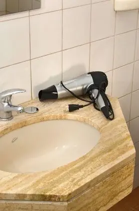 Dört Kişilik Oda
